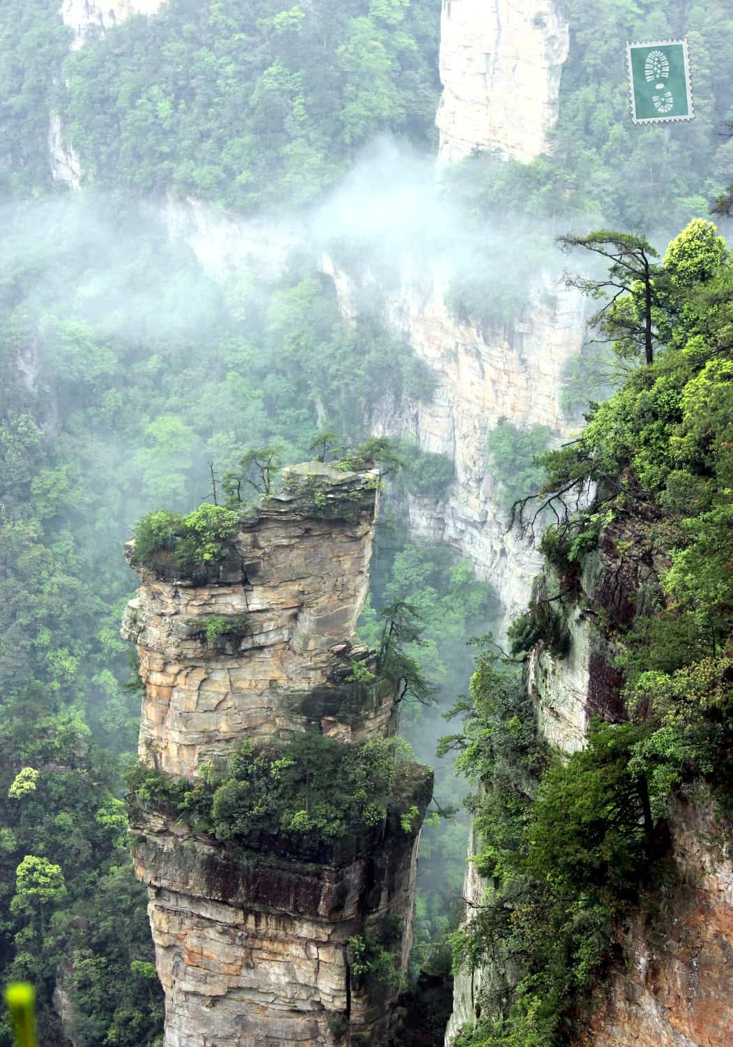 The Hallelujah Floating Mountains