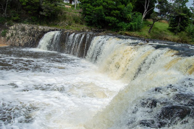 Haruru Falls