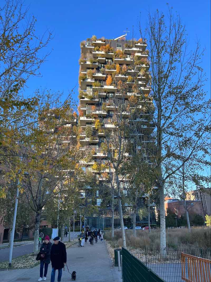 The Vertical Forest (Bosco Verticale) is a Sustainable residential building project situated on the edge of the Isola district.